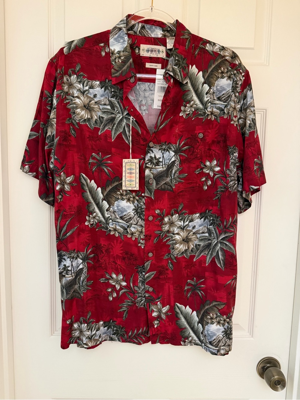 Men's Tropical Short-Sleeve Button-Down Shirt — Red Floral Print